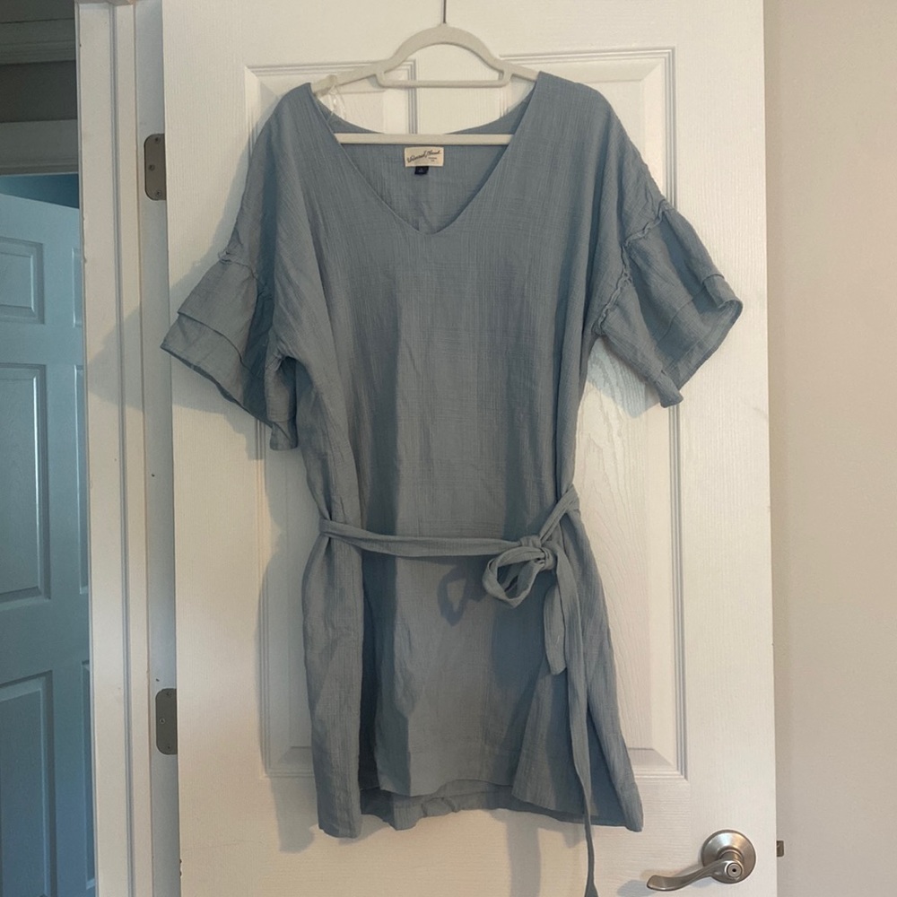 Powder blue linen short sleeve dress